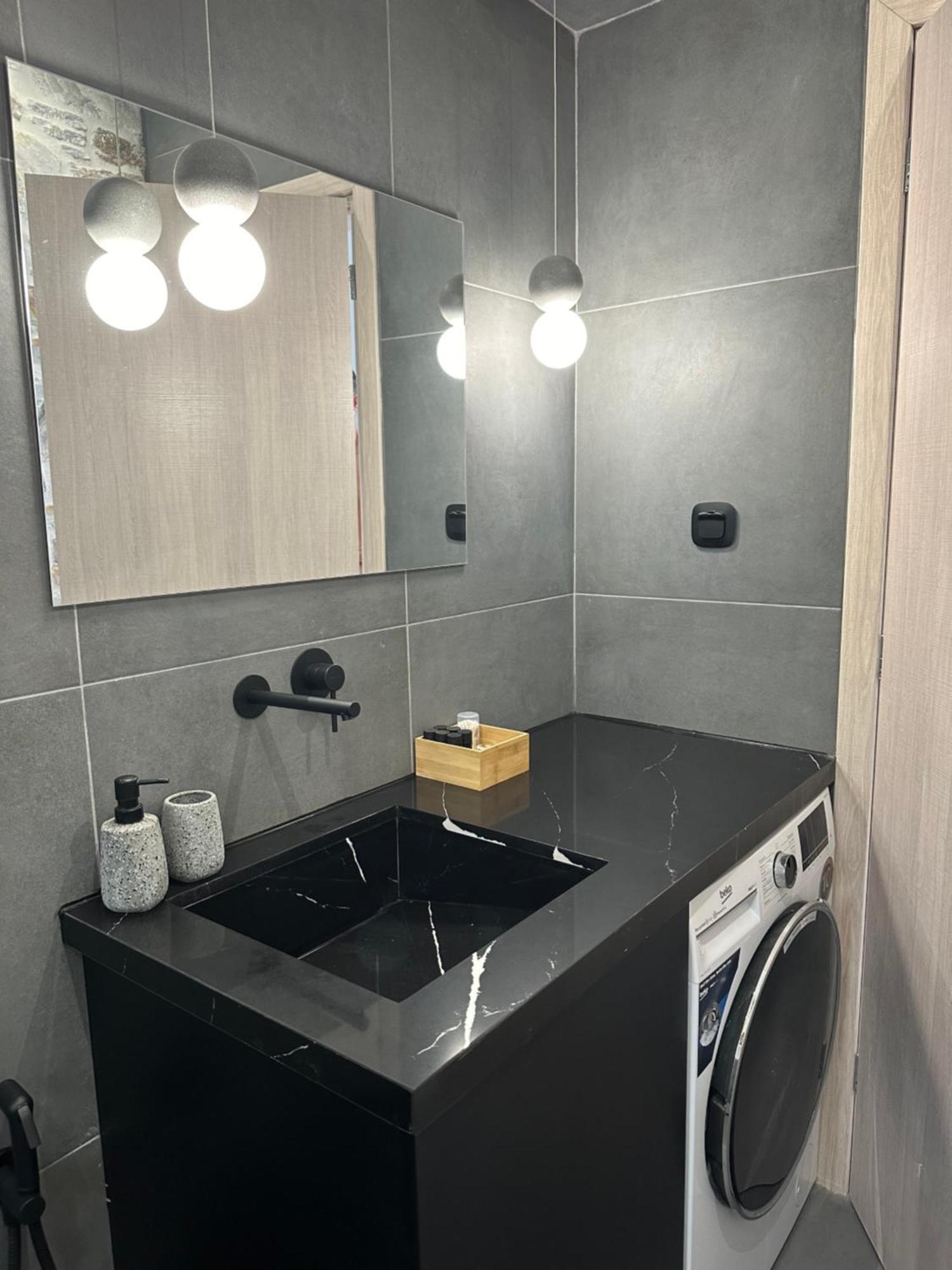 Kli9 Apartment Ermoupoli Bagian luar foto