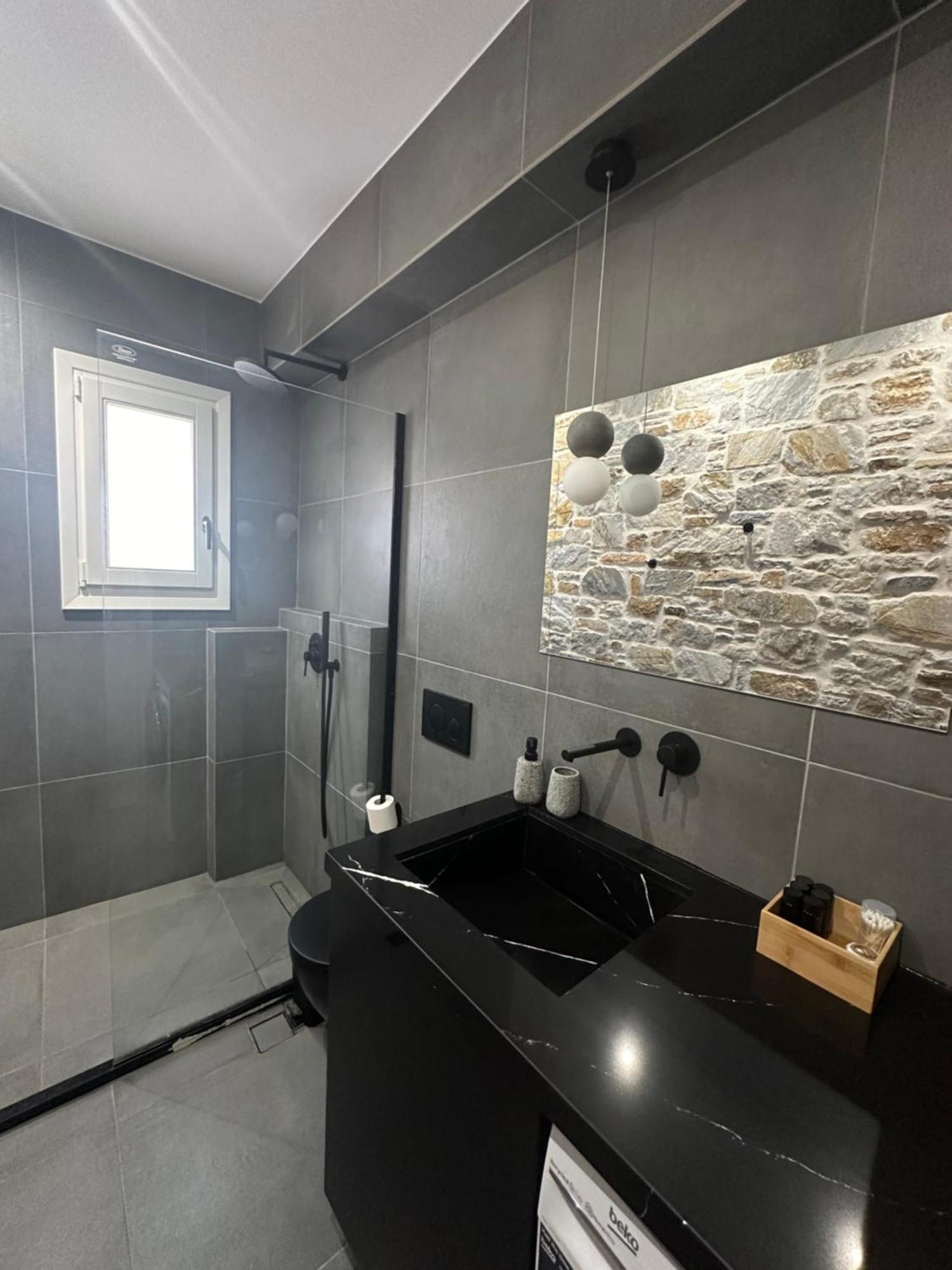 Kli9 Apartment Ermoupoli Bagian luar foto