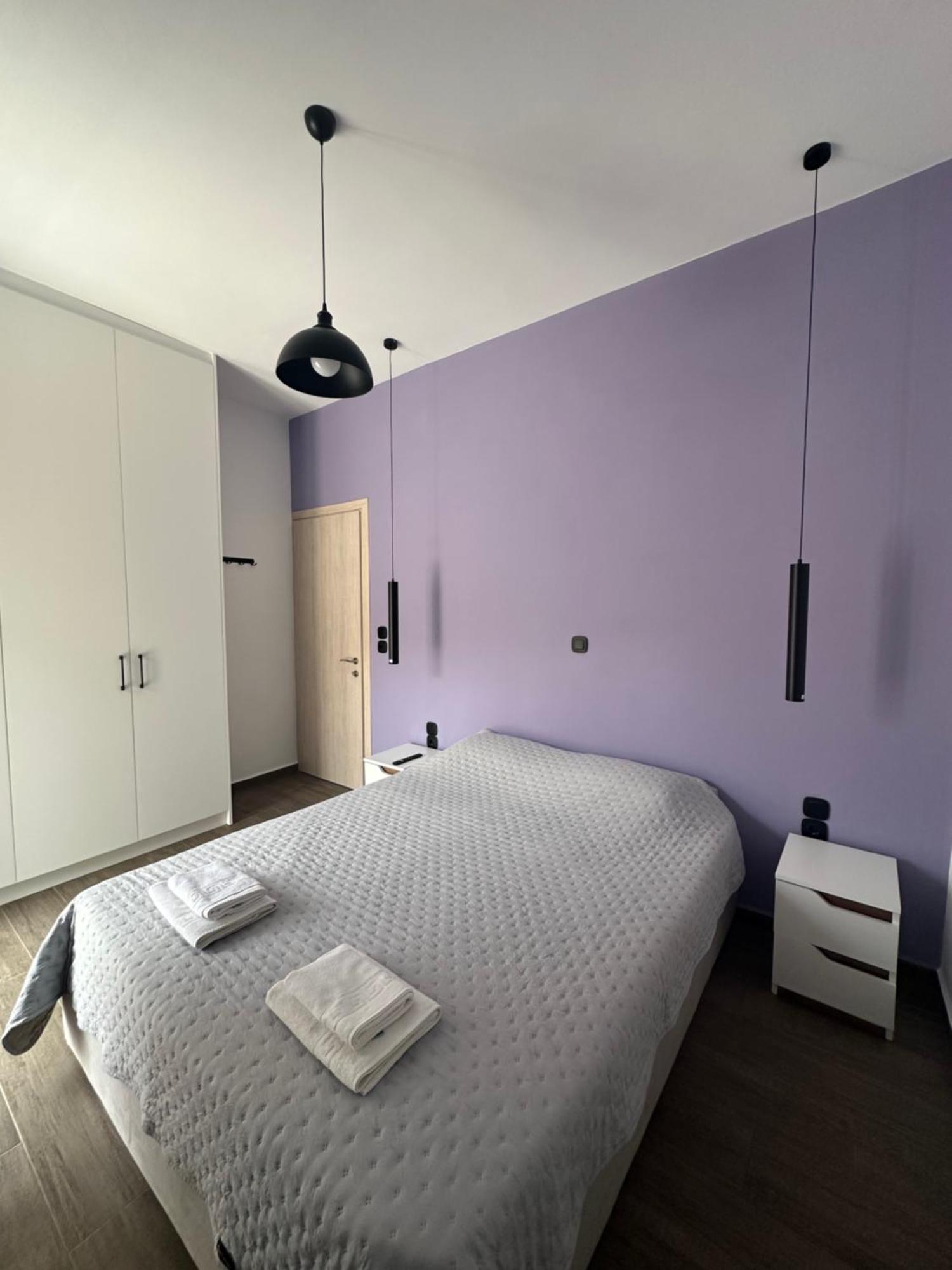 Kli9 Apartment Ermoupoli Bagian luar foto