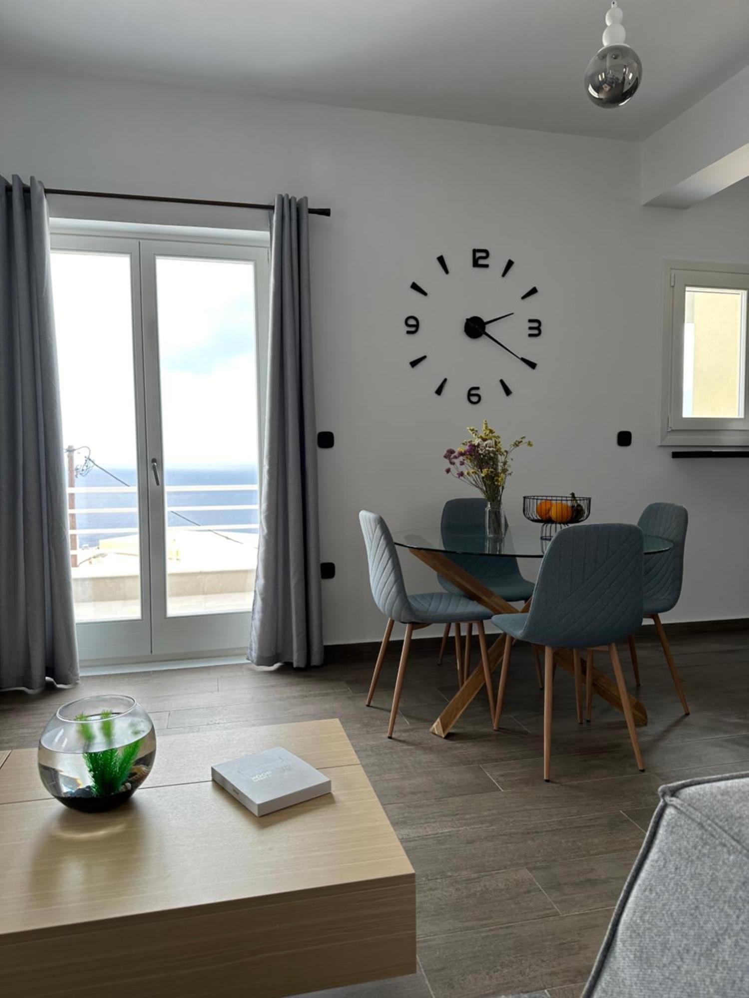 Kli9 Apartment Ermoupoli Bagian luar foto